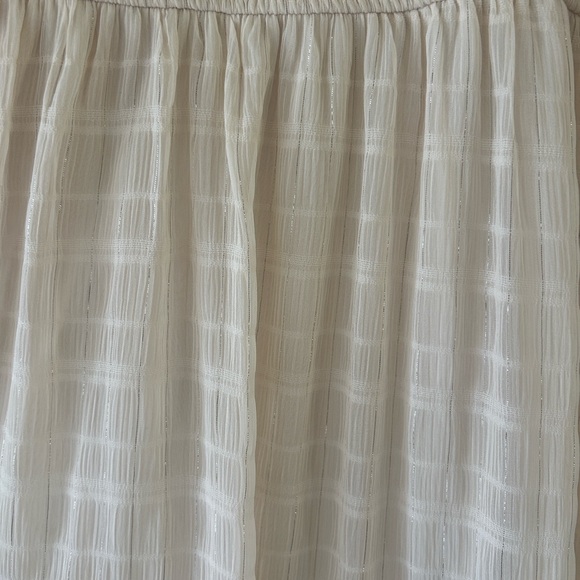 Moon River Cream Smocked Puff-Sleeve Tiered Maxi Dress - Picture 8 of 14